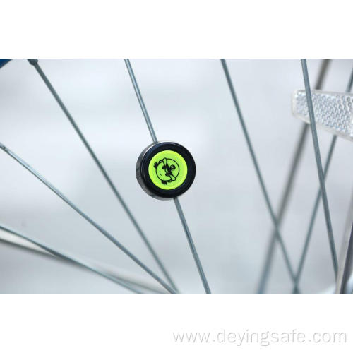 bicycle reflector with plastic material